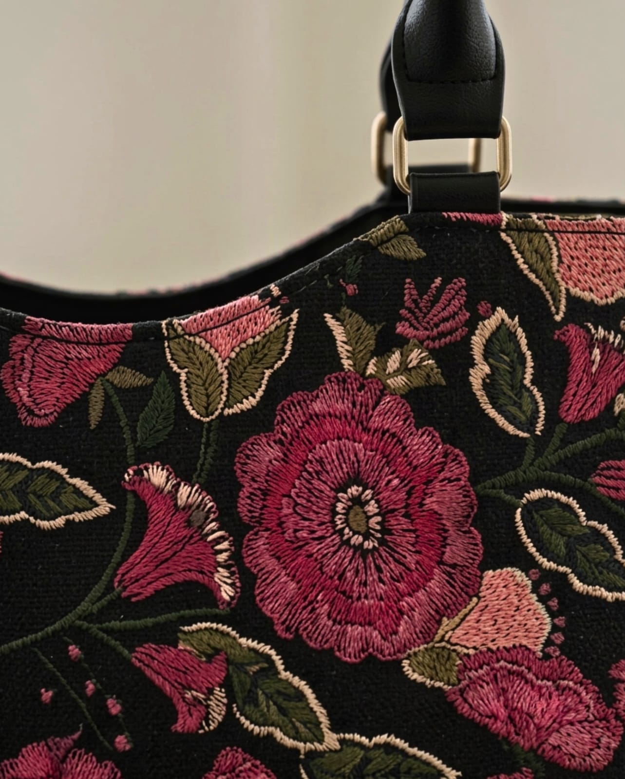 Velora Carry Bag